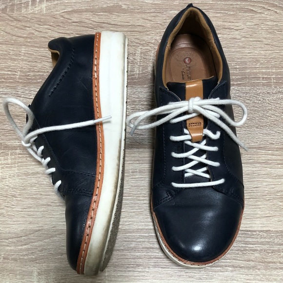 Navy Unstructured Clark’s Shoes - Picture 2 of 7